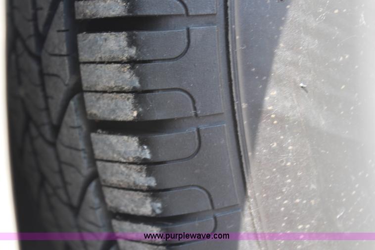 image for item H6556 1994 Lincoln Town Car Executive limousine