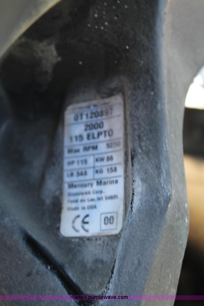 image for item H6731 2000 Tracker Targa 17 boat