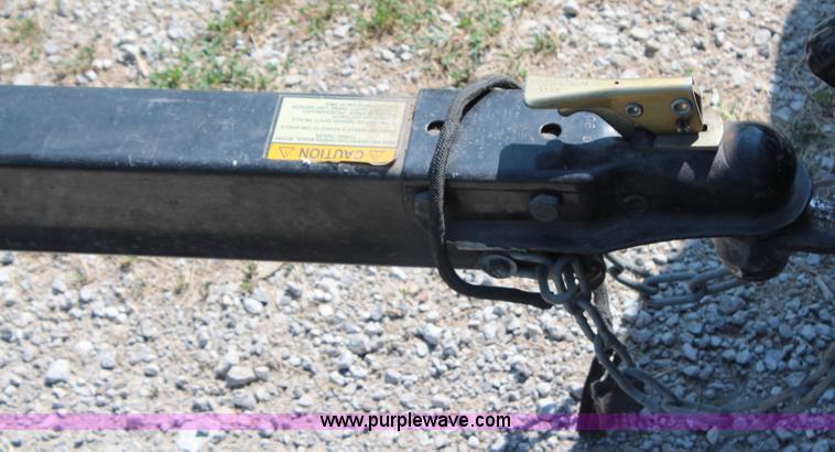 image for item H6731 2000 Tracker Targa 17 boat