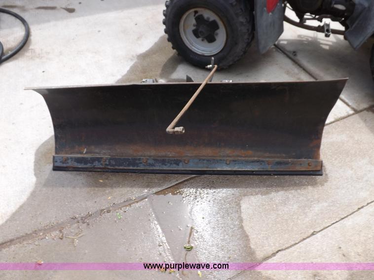 image for item H7029 1986 Kawasaki Bayou 300 ATV