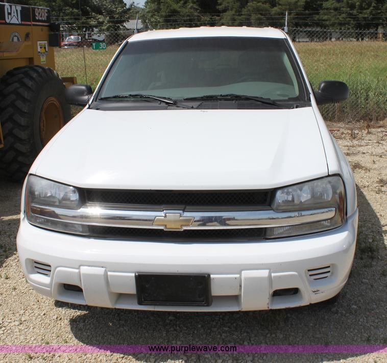 image for item H7430 2008 Chevrolet Trail Blazer LS SUV