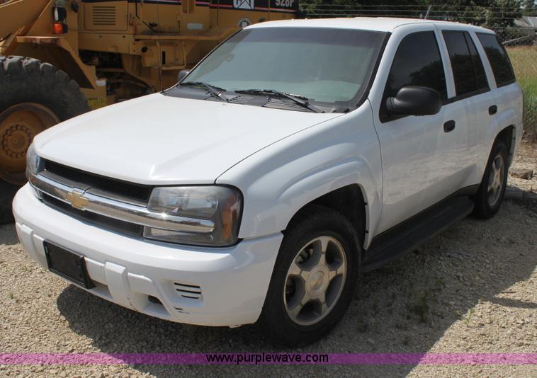 image for item H7430 2008 Chevrolet Trail Blazer LS SUV