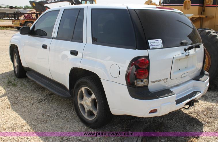 image for item H7430 2008 Chevrolet Trail Blazer LS SUV