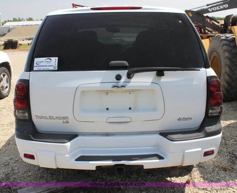 image for item H7430 2008 Chevrolet Trail Blazer LS SUV