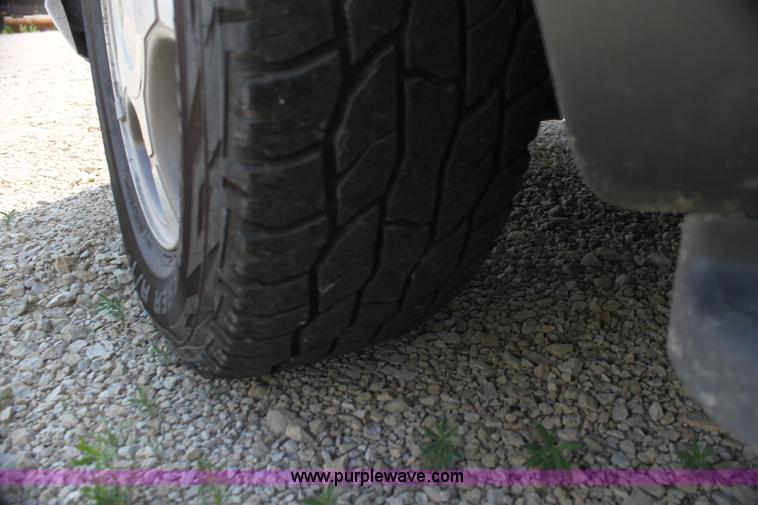 image for item H7430 2008 Chevrolet Trail Blazer LS SUV