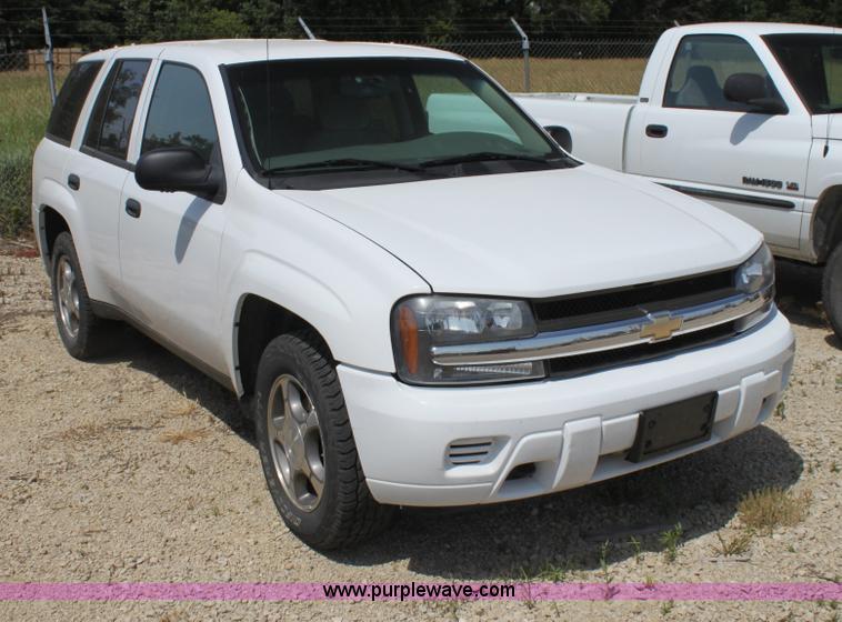 image for item H7431 2008 Chevrolet Trail Blazer LS SUV