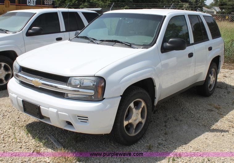 image for item H7431 2008 Chevrolet Trail Blazer LS SUV