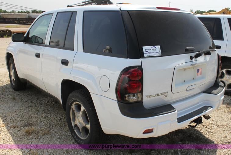 image for item H7431 2008 Chevrolet Trail Blazer LS SUV