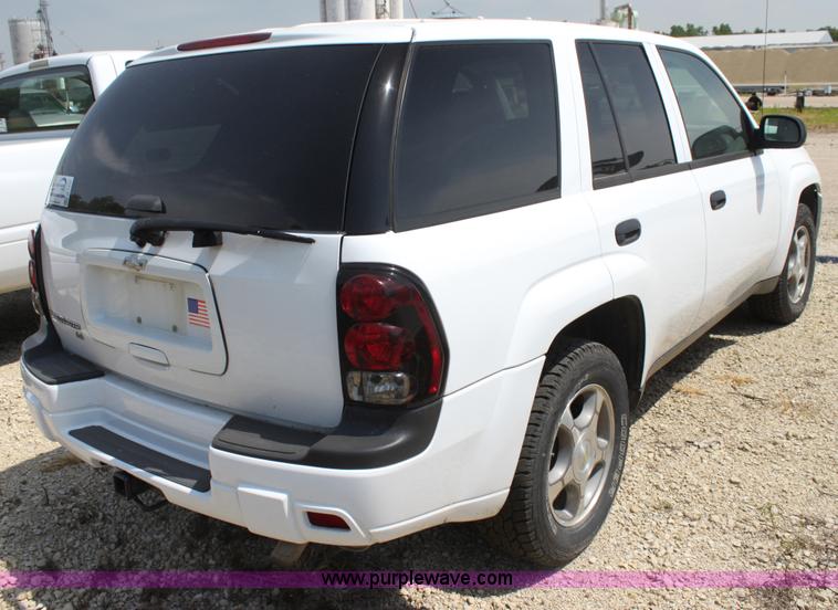 image for item H7431 2008 Chevrolet Trail Blazer LS SUV