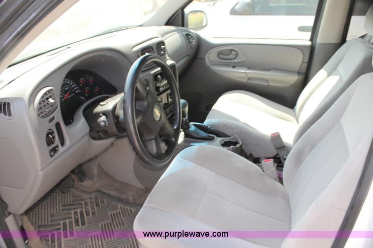 image for item H7431 2008 Chevrolet Trail Blazer LS SUV