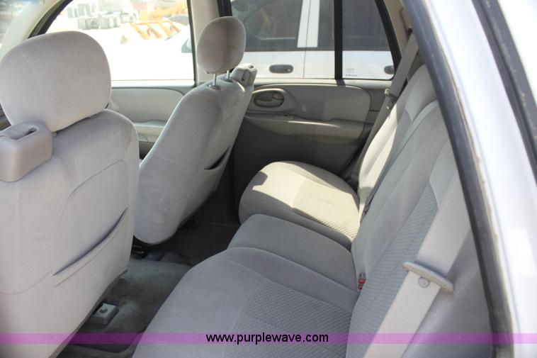 image for item H7431 2008 Chevrolet Trail Blazer LS SUV