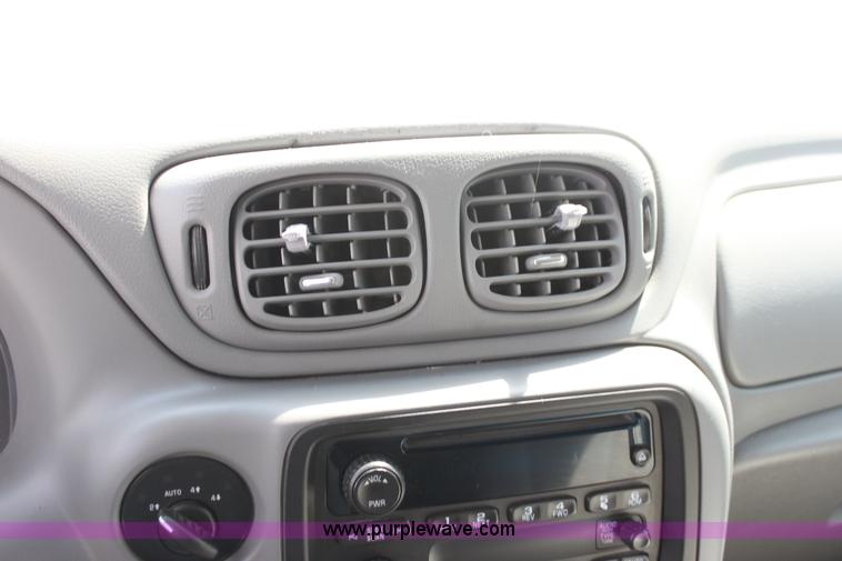 image for item H7431 2008 Chevrolet Trail Blazer LS SUV