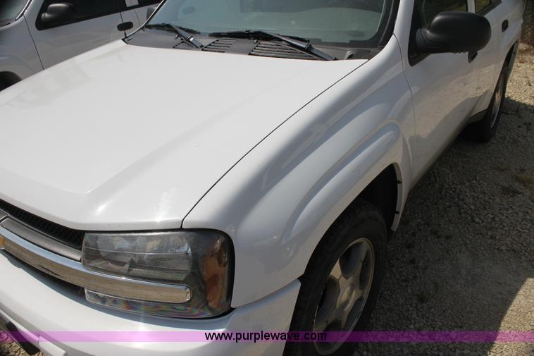 image for item H7431 2008 Chevrolet Trail Blazer LS SUV