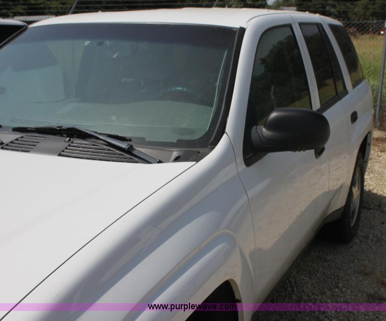 image for item H7431 2008 Chevrolet Trail Blazer LS SUV