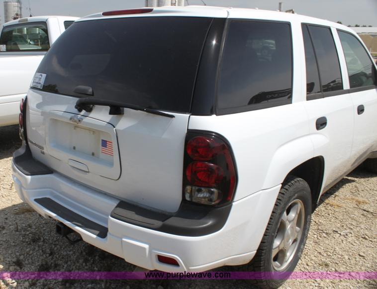 image for item H7431 2008 Chevrolet Trail Blazer LS SUV