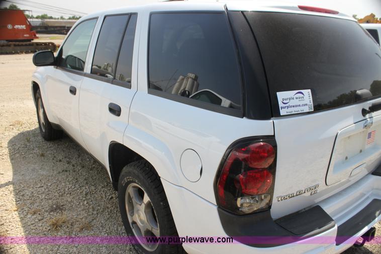 image for item H7431 2008 Chevrolet Trail Blazer LS SUV