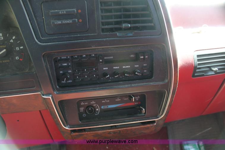 image for item H7439 1989 Ford Ranger XLT SuperCab pickup truck