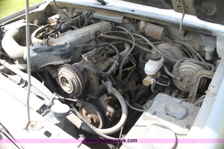 image for item H7439 1989 Ford Ranger XLT SuperCab pickup truck