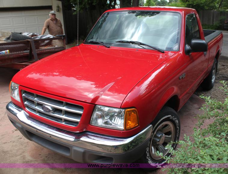image for item H7448 2003 Ford Ranger pickup truck