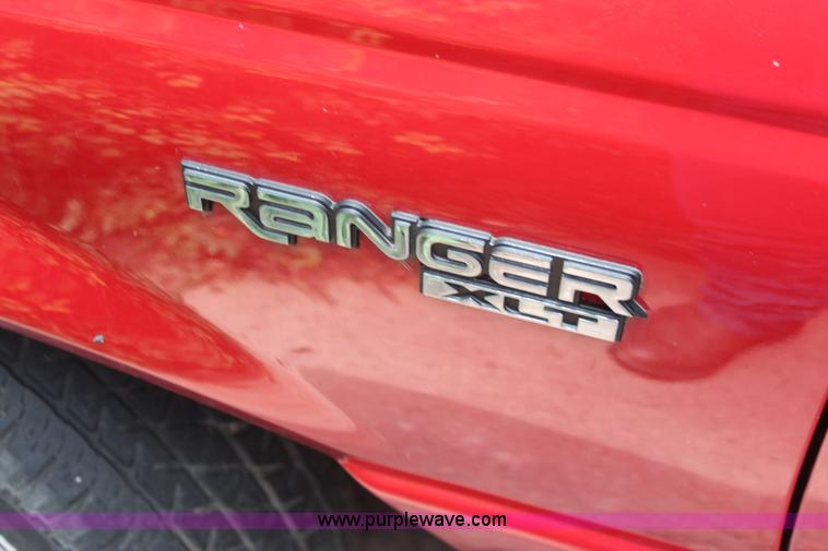 image for item H7448 2003 Ford Ranger pickup truck