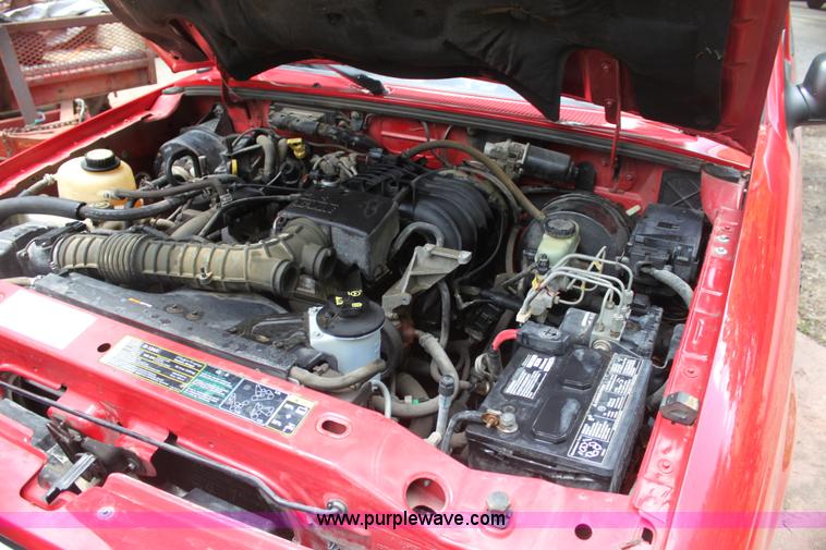 image for item H7448 2003 Ford Ranger pickup truck