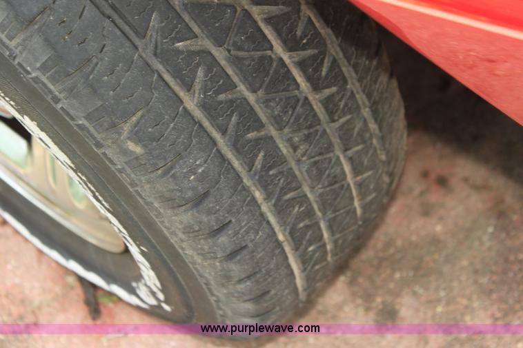 image for item H7448 2003 Ford Ranger pickup truck