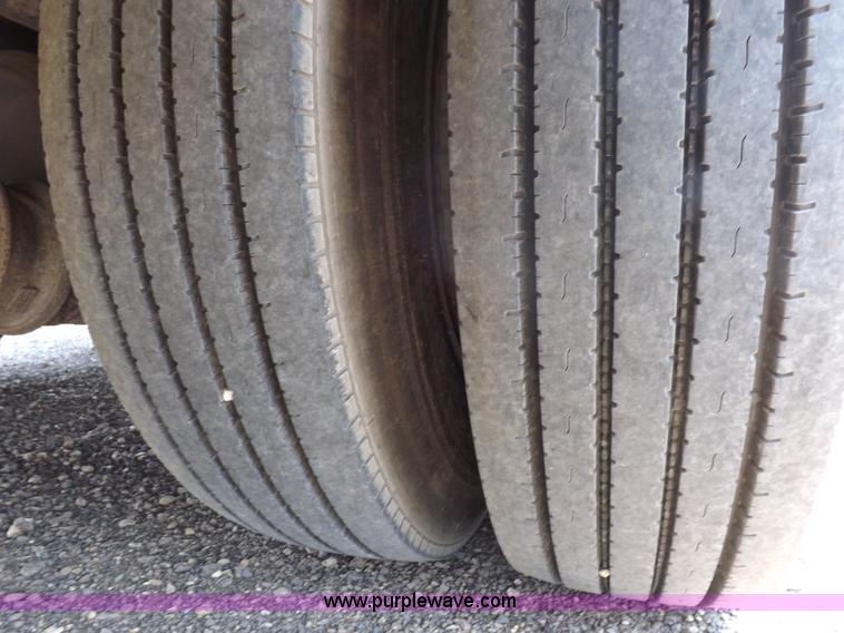 image for item I7721 1996 American Transportation bus