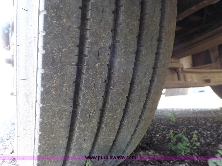 image for item I7721 1996 American Transportation bus