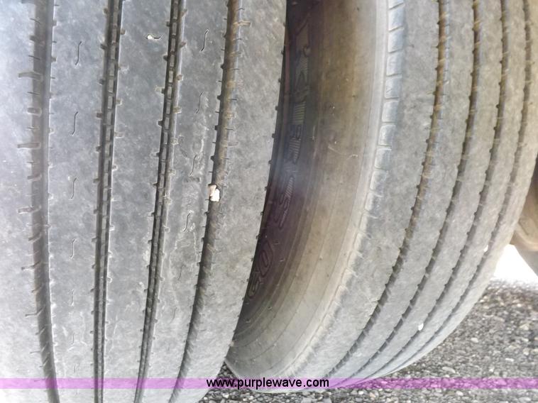 image for item I7721 1996 American Transportation bus