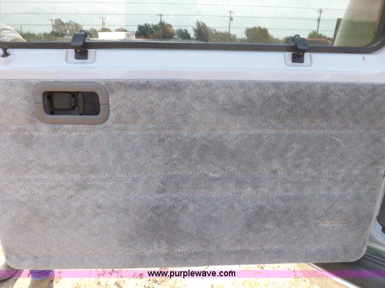 image for item I7722 1997 Dodge Ram Wagon B2500 van