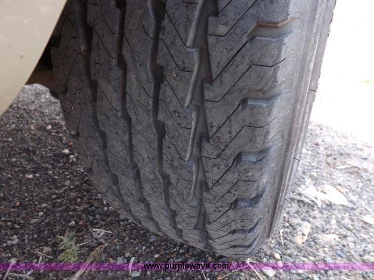 image for item I7722 1997 Dodge Ram Wagon B2500 van