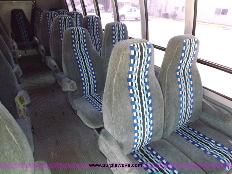 image for item I7723 1995 Ford Econoline E350 transit bus