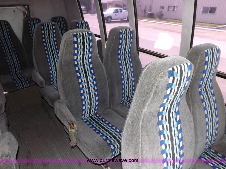 image for item I7723 1995 Ford Econoline E350 transit bus