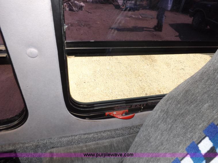 image for item I7723 1995 Ford Econoline E350 transit bus