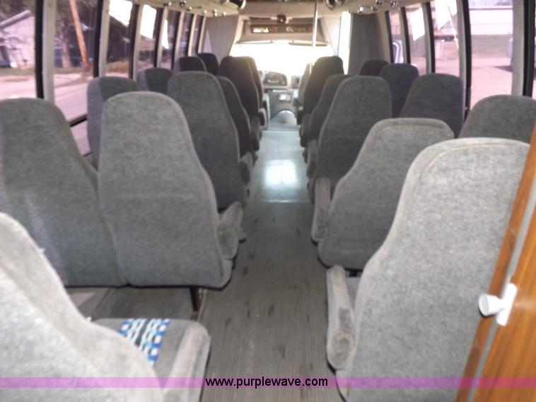 image for item I7723 1995 Ford Econoline E350 transit bus