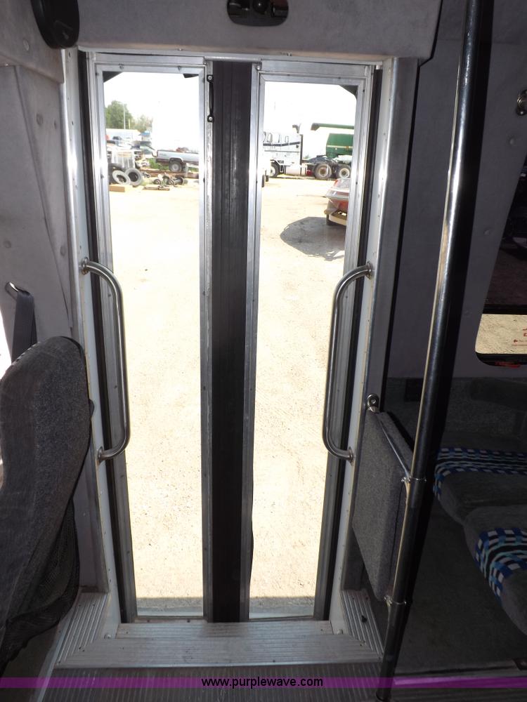 image for item I7723 1995 Ford Econoline E350 transit bus