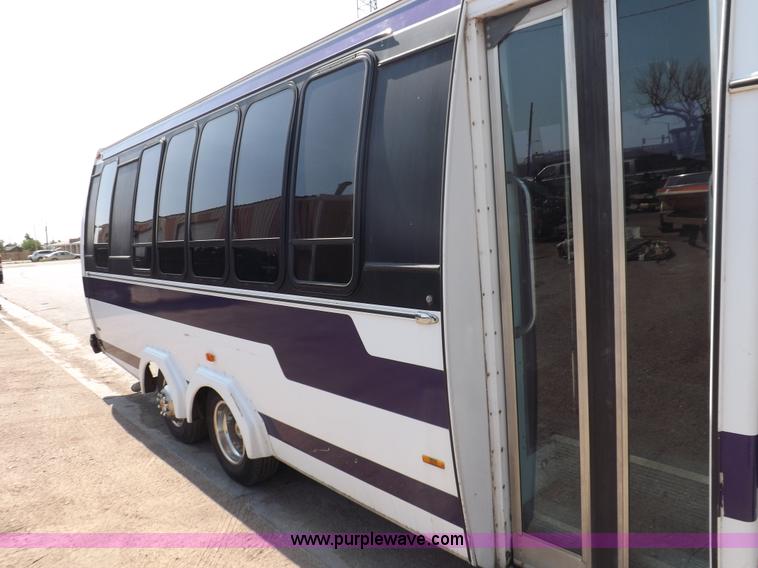 image for item I7723 1995 Ford Econoline E350 transit bus