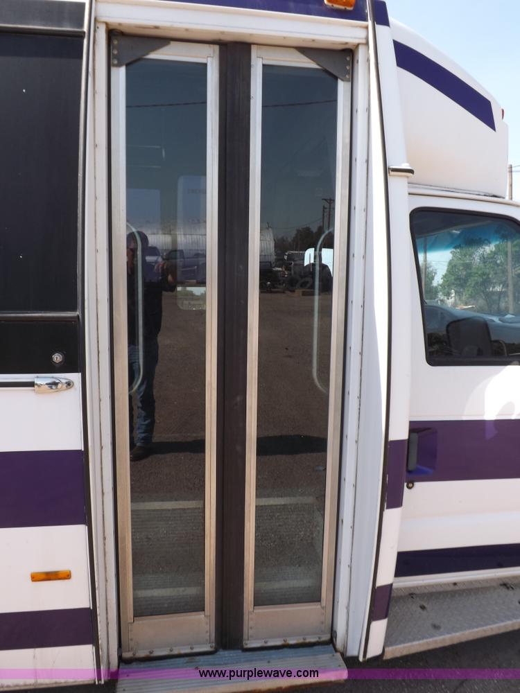 image for item I7723 1995 Ford Econoline E350 transit bus