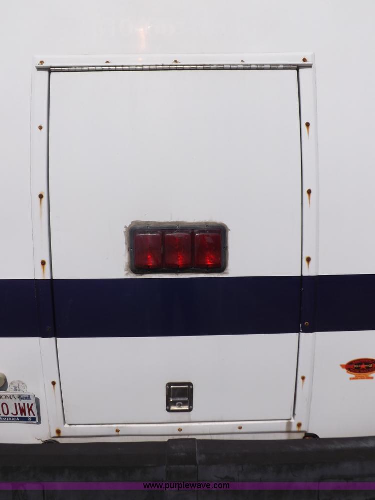 image for item I7723 1995 Ford Econoline E350 transit bus