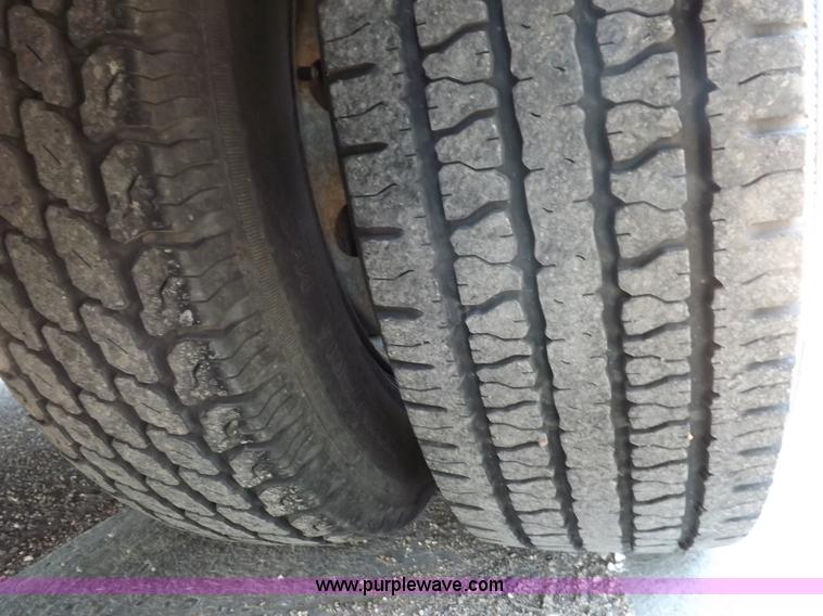 image for item I7723 1995 Ford Econoline E350 transit bus