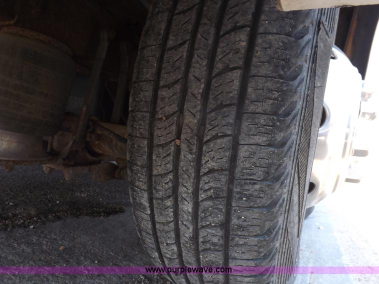 image for item I7723 1995 Ford Econoline E350 transit bus