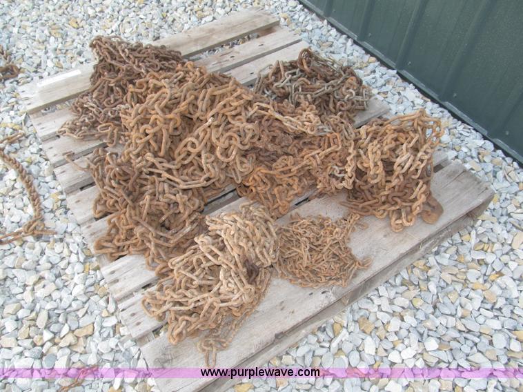 image for item K9730 Assorted tire chains