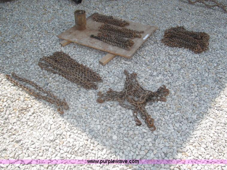 image for item K9732 Assorted tire chain crossbars