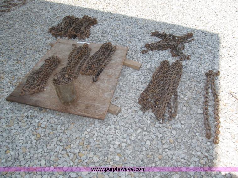 image for item K9732 Assorted tire chain crossbars