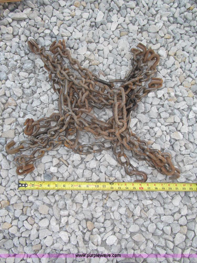 image for item K9732 Assorted tire chain crossbars