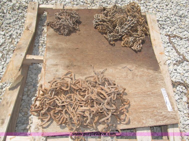 image for item K9734 Assorted tire chains