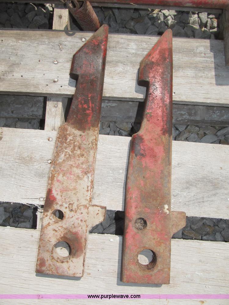 image for item K9735 (4) sets of International fast hitch adapters