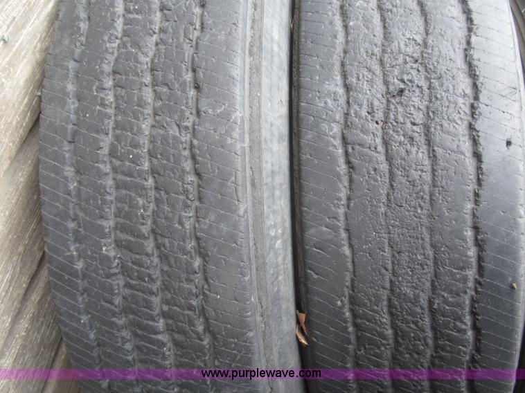 image for item K9747 (5) 22.5 tires