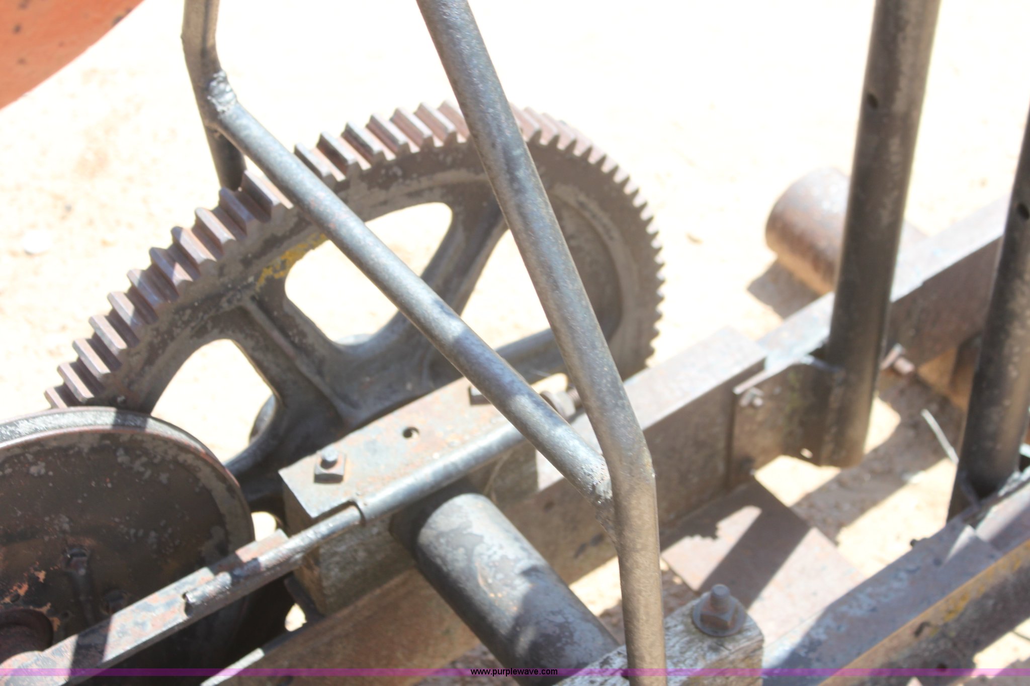 Mini oil well pump jack in Cunningham, KS Item AE9162 sold Purple Wave