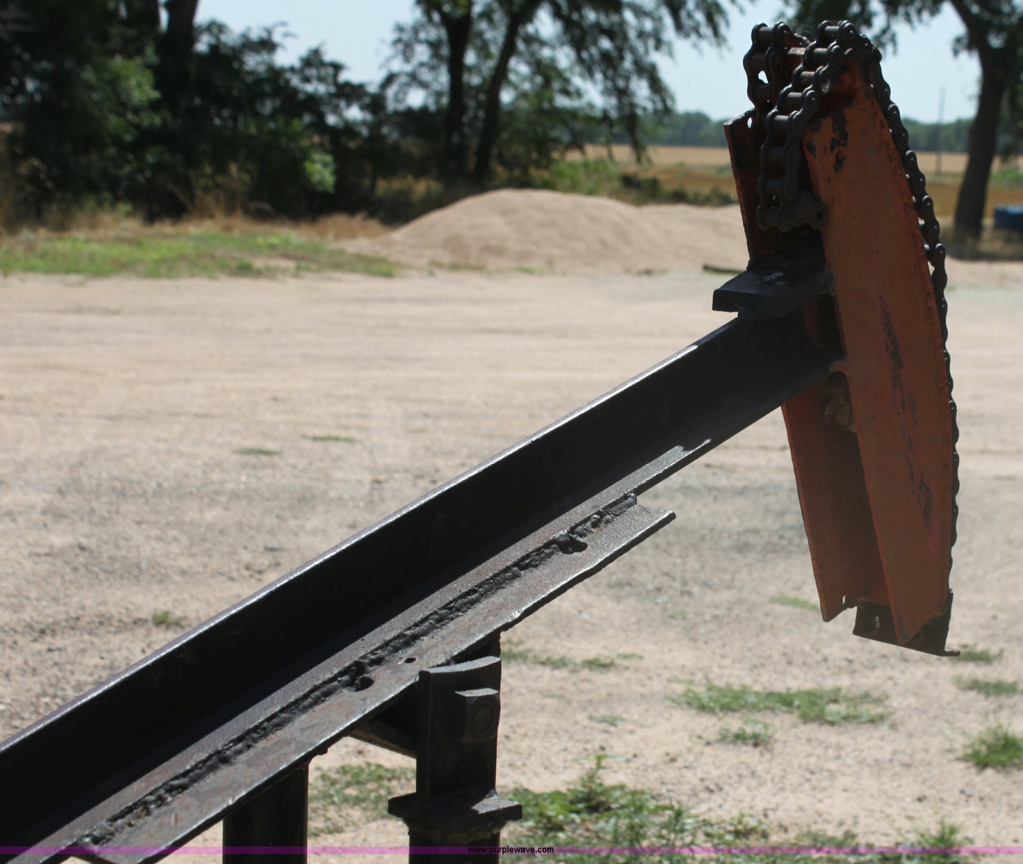 Mini oil well pump jack in Cunningham, KS Item AE9162 sold Purple Wave